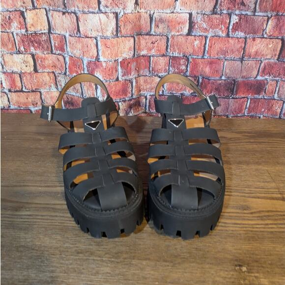 .DV by Dolce Vita Loera Black Faux Leather Chunky Fisherman Sandals Size 9 - Picture 8 of 9